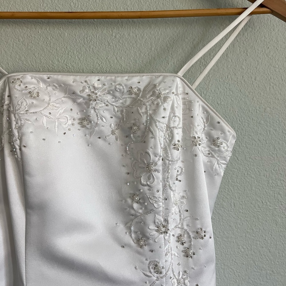 Aspeed White Strap Beaded/Embroidered Floral Wedding Dress. Size Small.
